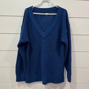 Aerie oversized open weave knit v-neck drop shoulder sweater size S